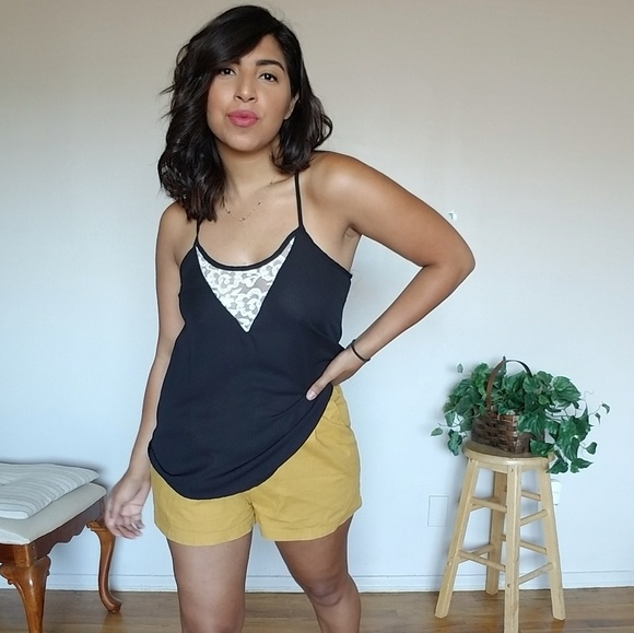 🏷CLEARANCE BLACK CREAM LACE INSET TANK TOP - Picture 4 of 8